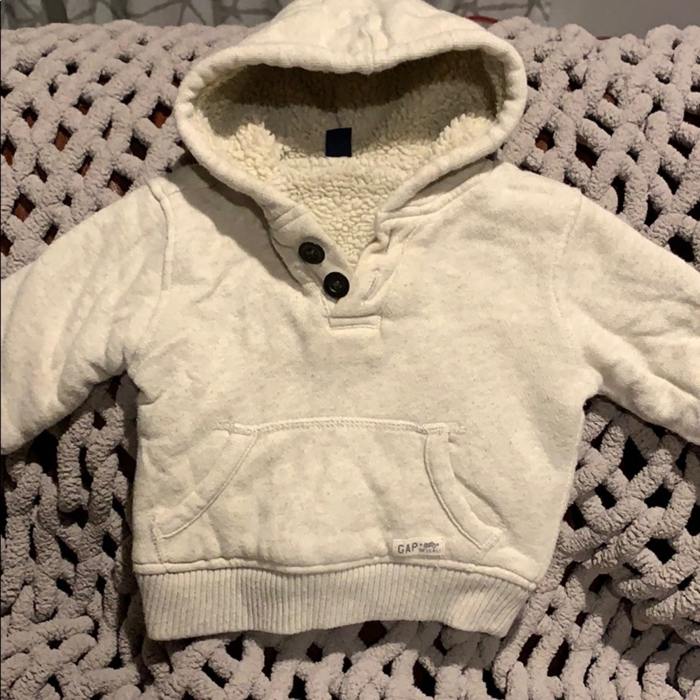 babyGap 12-18mo sweatshirt, fuzzy inside, so warm